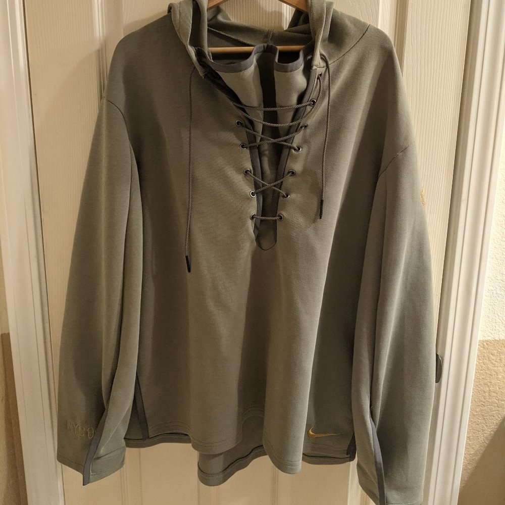 Nike NYC 000 House of Innovation Sweater